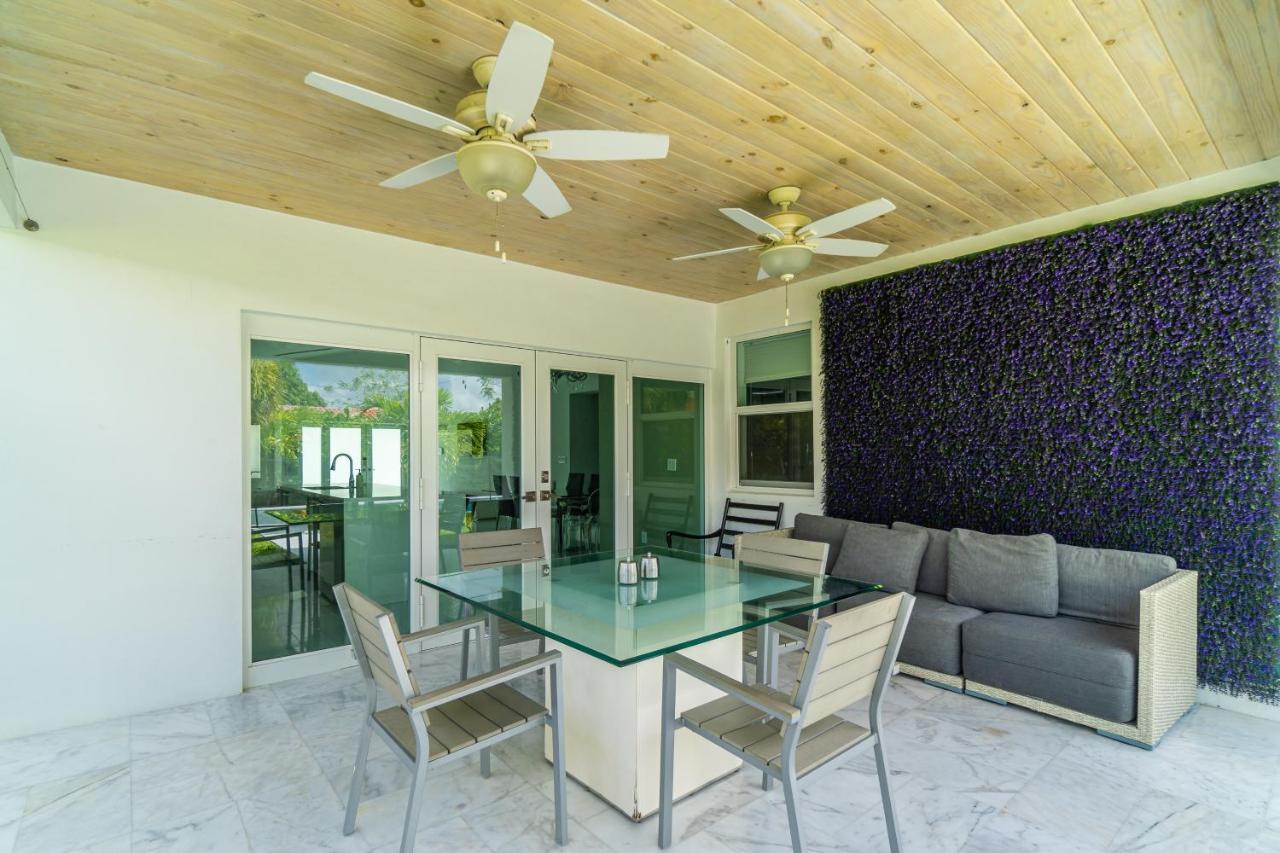 شقة Luxury House 4 Beds Heated Pool W Jaccuzzi North Bay Village المظهر الخارجي الصورة