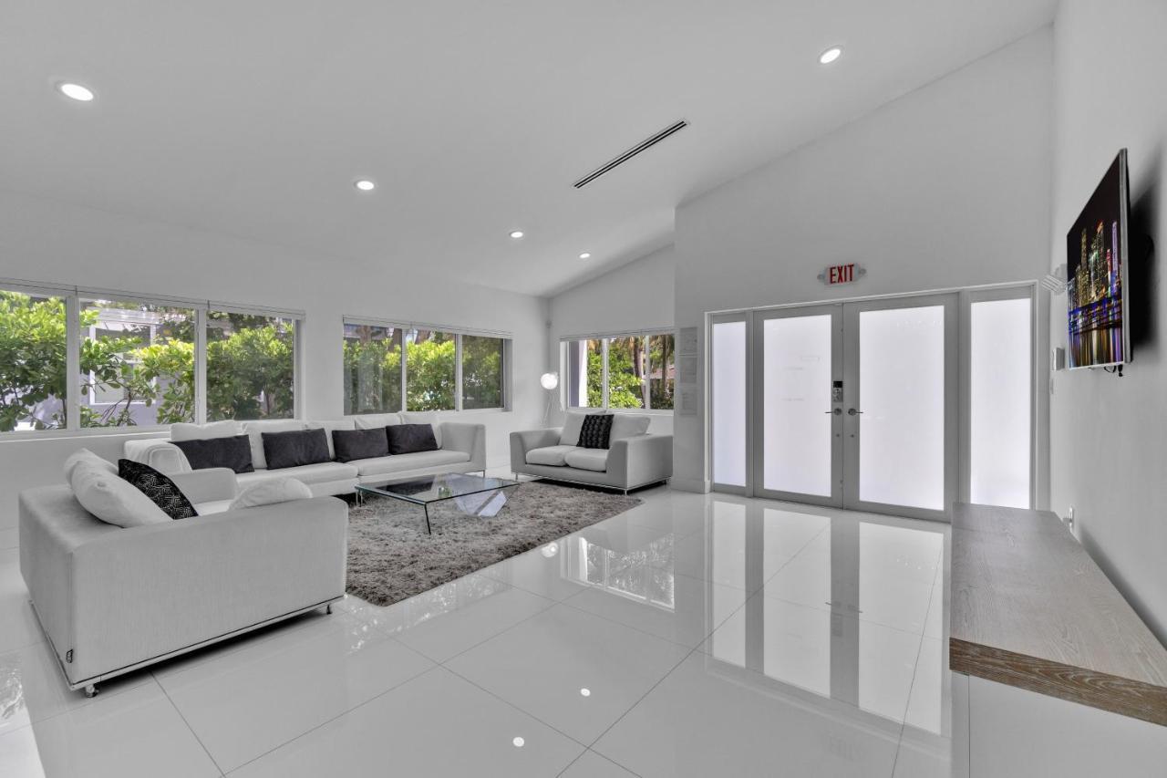 شقة Luxury House 4 Beds Heated Pool W Jaccuzzi North Bay Village المظهر الخارجي الصورة