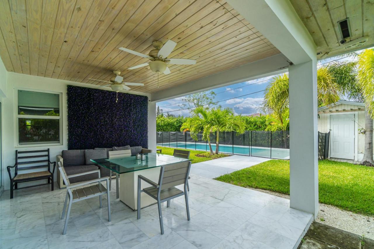 شقة Luxury House 4 Beds Heated Pool W Jaccuzzi North Bay Village المظهر الخارجي الصورة